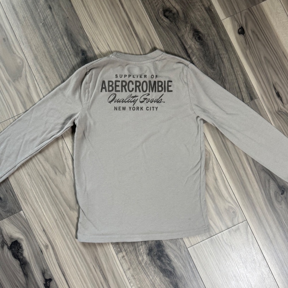 Abercrombie Kids Boys Long Sleeve Graphic Tee Tan Size 9/10 Quality Goods NYC